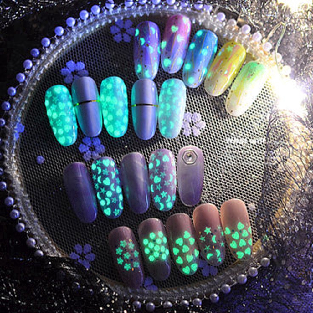 Sticker Trái Tim / Ngôi Sao Dạ Quang Dán Móng Tay