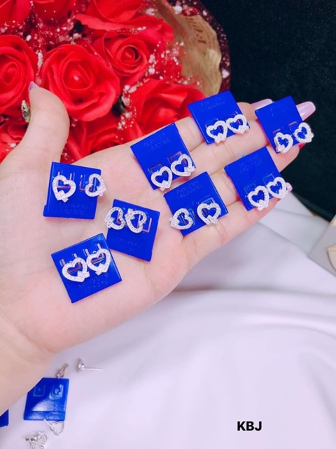 KHUYÊN TAI TIM ĐÍNH ĐÁ - BÔNG TAI NỮ BẠC TA