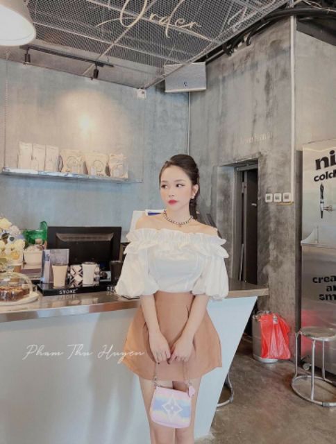 Áo bẹt vai bèo xinh hot hit