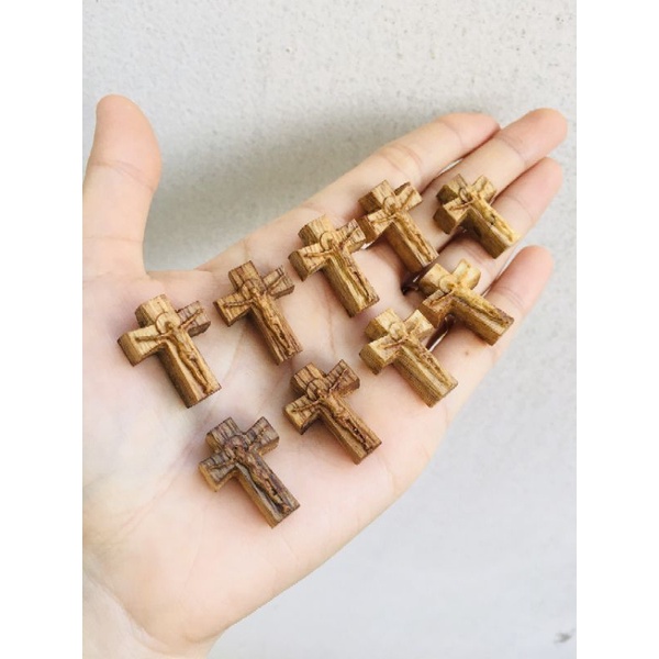 Thánh Giá Trầm Hương Tốcdùng mix vòng tay,làm mặt dây chuyền,...