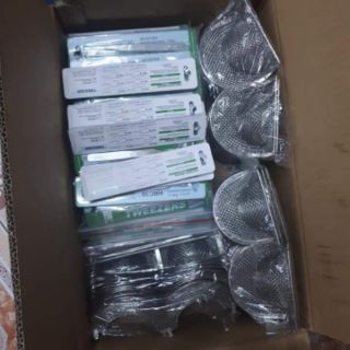 Nhím nhặt lông yến sào