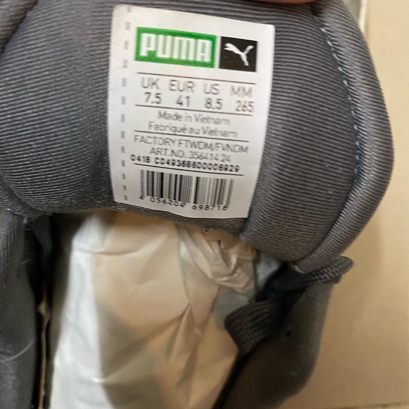 Giày chính hãng đã qua sử dụng