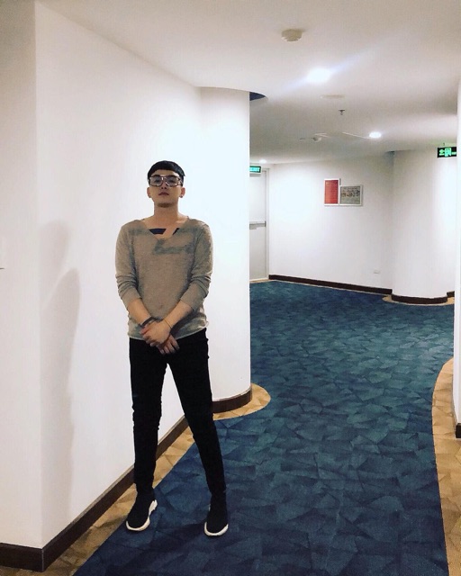 Áo len lưới thoáng mát , mặc được quanh năm | BigBuy360 - bigbuy360.vn