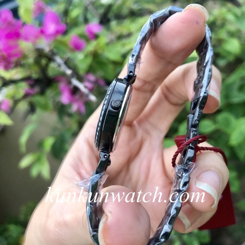 Đồng Hồ Nữ Sunrise 9977AA - Authentic - Kiểu Dáng Lắc Tay Đính Viền Pha Lê