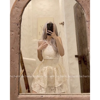 Đầm dự tiệc Alice Dress Cổ yếm Cúp ngực phối ren bi xếp tầng