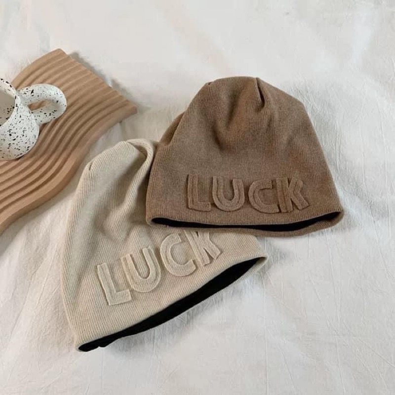 Mũ len LUCK xịn xò