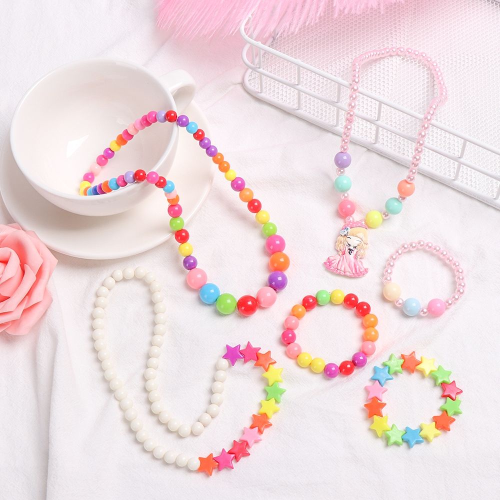 Set vòng tay vòng cổ xỏ chuỗi bằng hạt nhựa nhiều màu làm thủ công dùng làm quà tặng cho bé gái