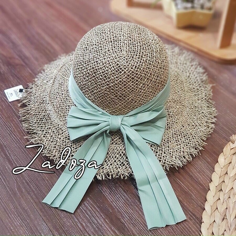 Mũ cối đi biển