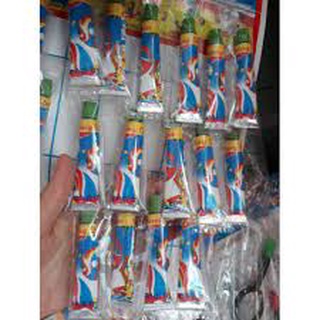 Vỉ đồ chơi 32 bộ keo thổi bóng ( được tặng kèm bóng nhí)