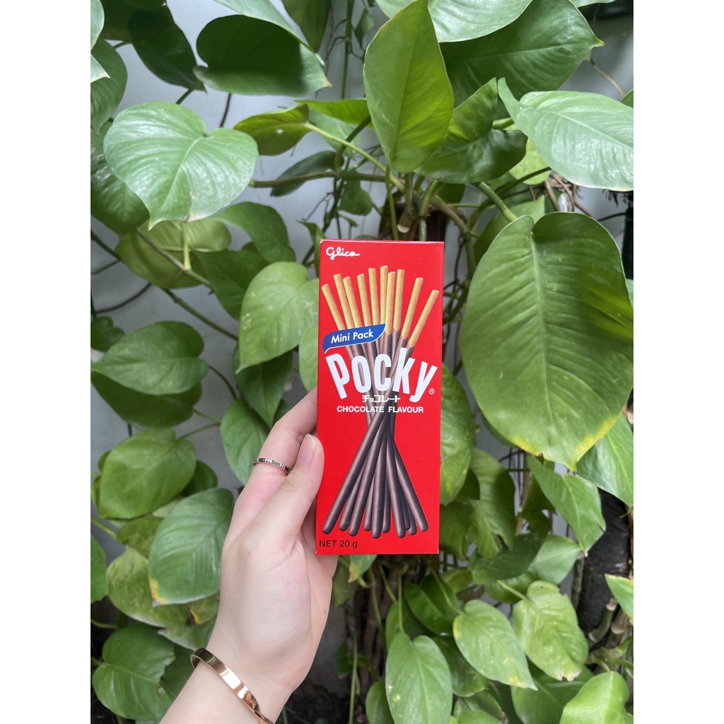 Bánh Que Pocky Kem Sôcôla Chocolate Flavor (Hộp 19g-mini đỏ)