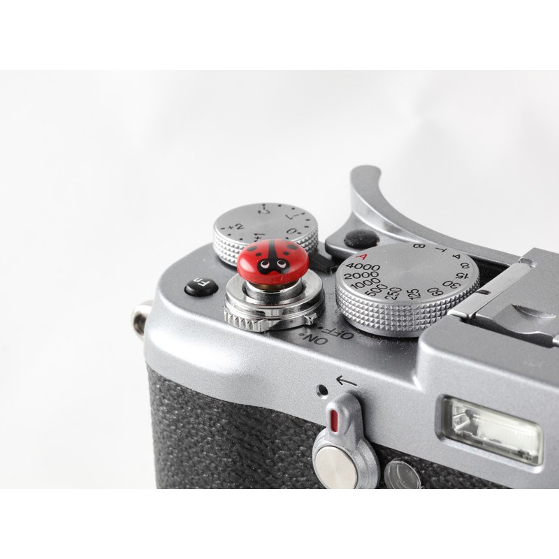 Shutter Button - Nút Bấm Chụp Ảnh Hình Bọ Ladybug Dành Cho Máy Ảnh Fujifilm, Leica, Contax, ...