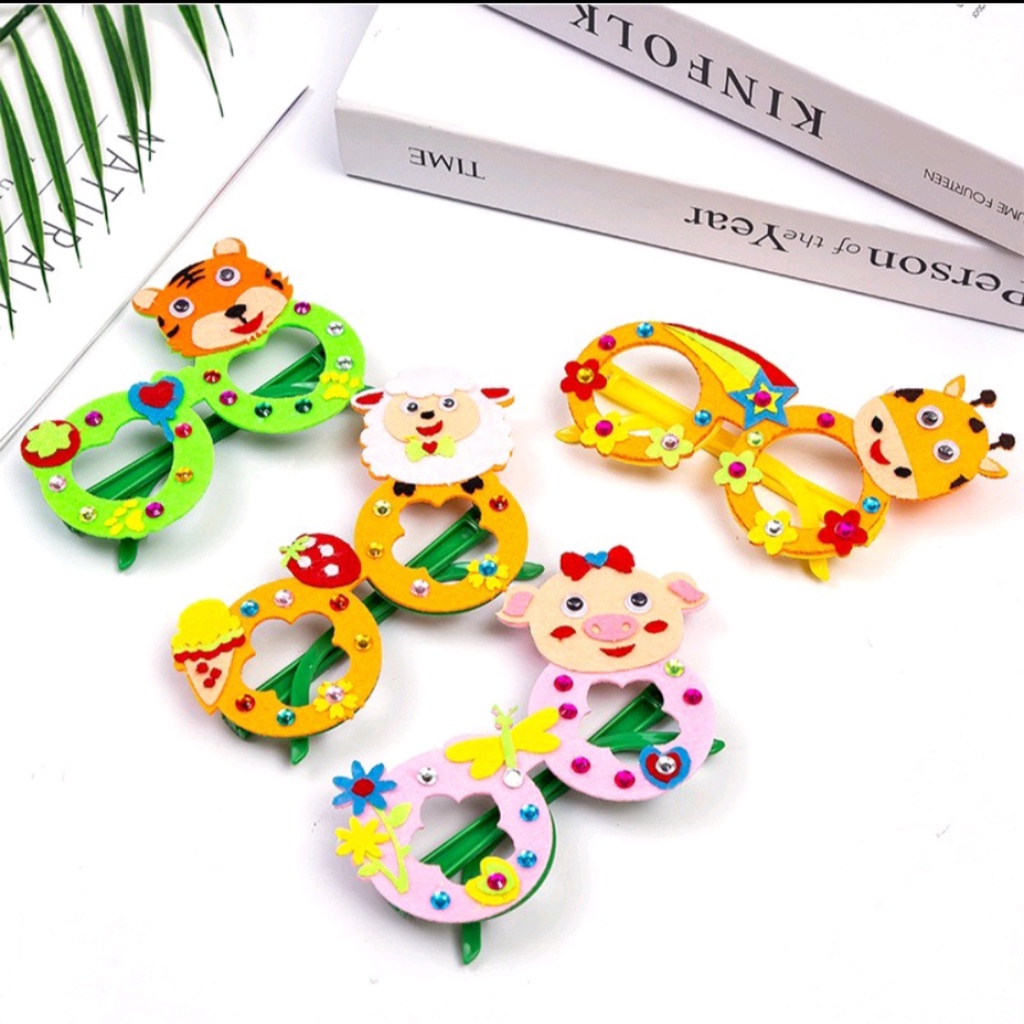 Đồ chơi ngộ nghĩnh làm kính thủ công dễ thương