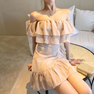 Váy trễ vai bèo đuôi cá ( sẵn )