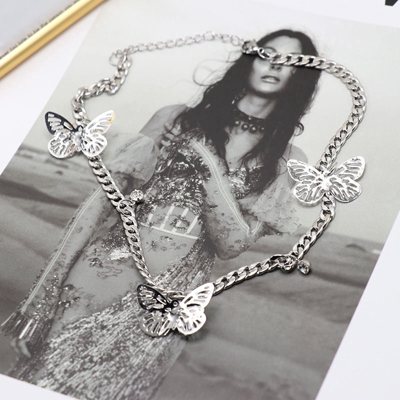 Vòng cổ choker hình bướm phong cách cá tính