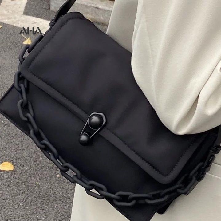 Túi Xách Đeo Vai Phối Dây Xích Thời Trang Pháp Sang Trọng Dành Cho Nữ