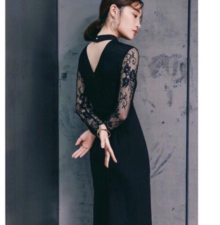 ĐẦM BODY CỔ YẾM