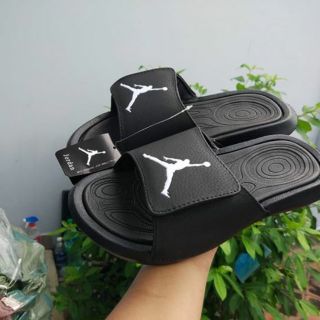 [FULL BÕ+ TẶNG VỚ SỌC HÀN] DÉP JORDAN ĐEN LOGO TRẮNG