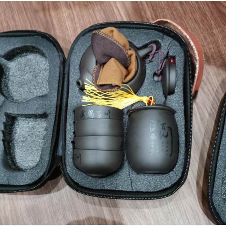 Bộ ấm trà tử sa du lịch 1 ấm 4 chén 1 hũ 1 khăn Bộ ấm trà hắc sa chuyên dùng xách tay du lịch dã ngoại