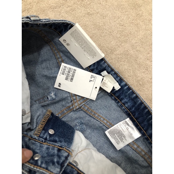 Quần đùi jean H&amp;M size 6-mới 100%