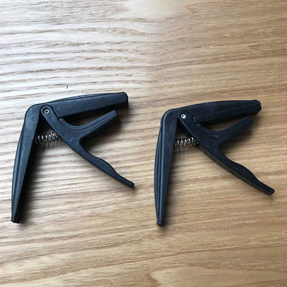 Capo kẹp đàn ukulele màu đen