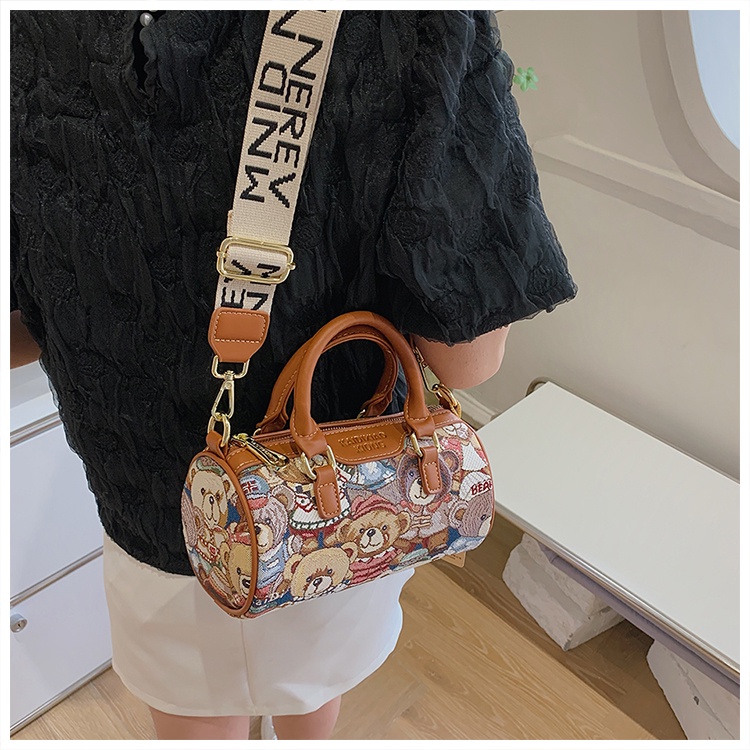 Túi Xách Đeo Vai Cỡ Nhỏ Thêu Hình Gấu Katy Phối Màu Tương Phản Dễ Thương Cho Nữ
