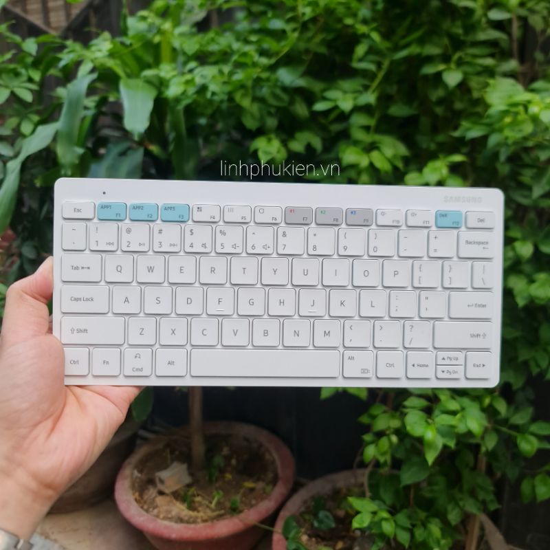 Bàn Phím Bluetooth Samsung Smart Keyboard Trio 500 EJ-B3400 - Hàng Chính Hãng