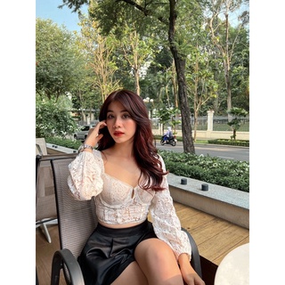 Seksi • set áo trắng ren tay dài và quần xoè đen | mia set
