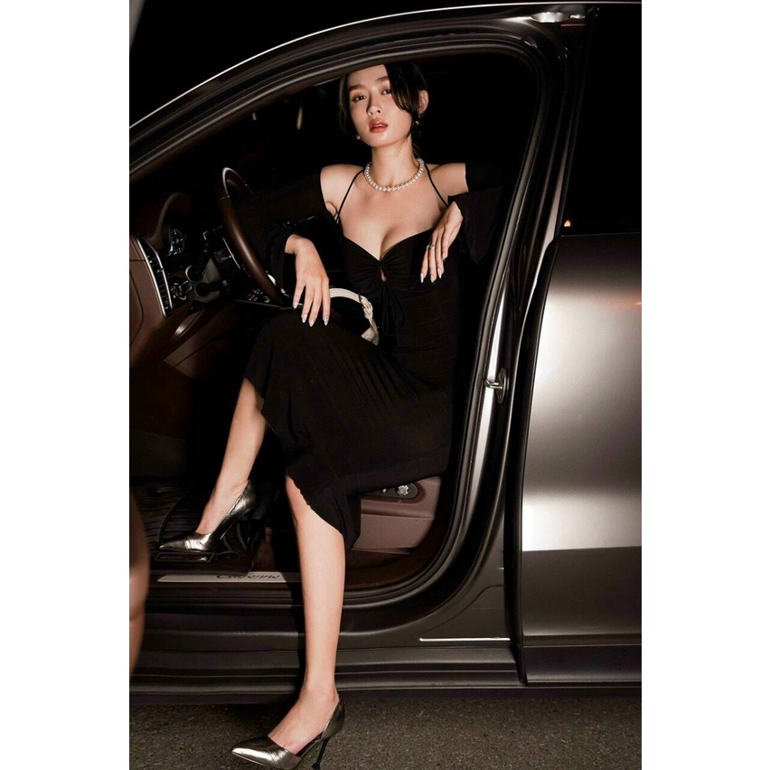 Đầm yếm tay dài trễ vai khoét ngực có mút chất thun gân siêu hot hit