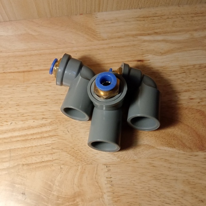 Đầu chuyển đổi cút 21 PVC ra nối nhanh phi 8, 10 ,12mm