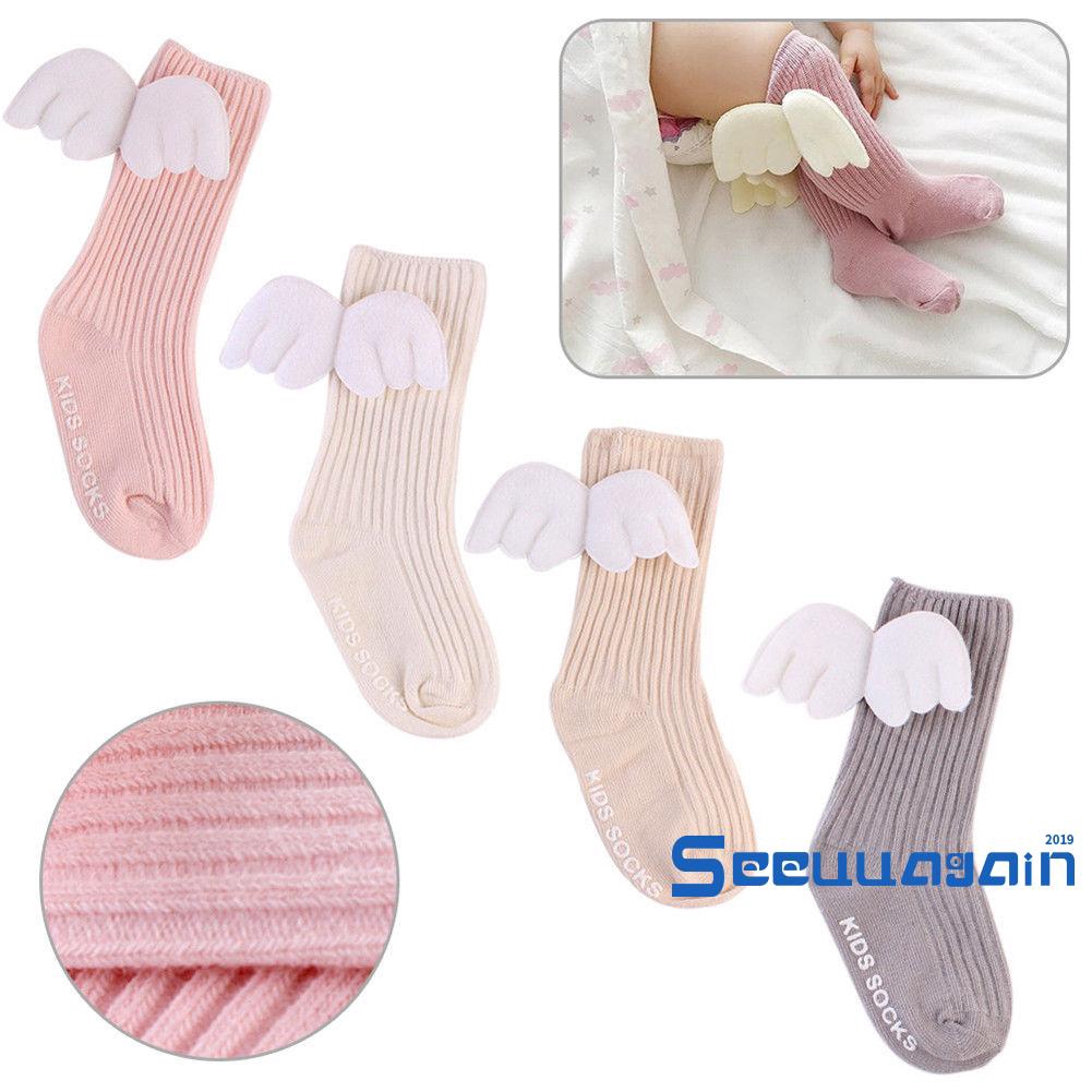 Đôi vớ cotton mềm mại cổ cao thêu hình đôi cánh thiên thần hợp thời trang cho bé