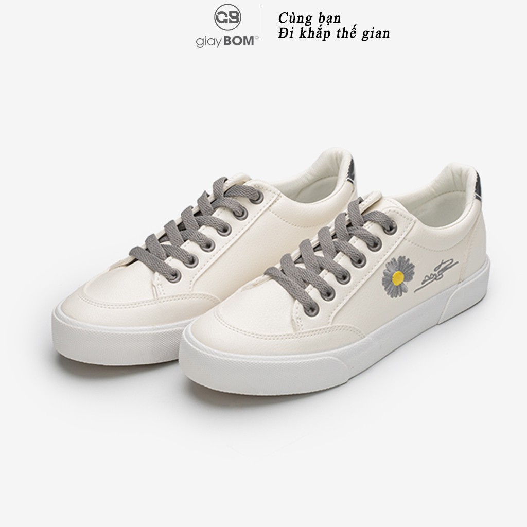[Mã FAGREEN245 giảm 10% tối đa 30k đơn từ 99k] Giày Bata Nữ giayBOM Trắng Họa Tiết Hoa Cúc Siêu Xinh B980