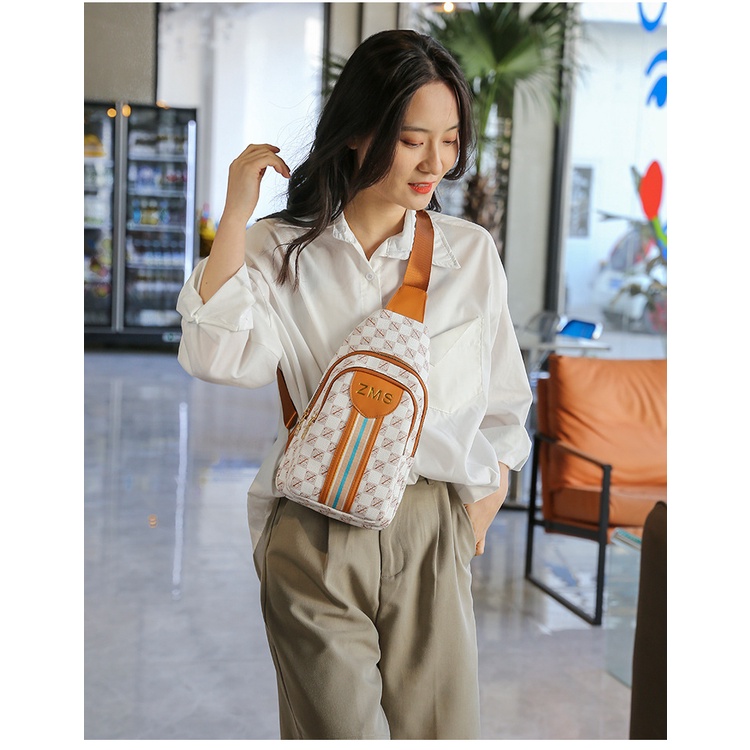 Túi Đeo Chéo Ngực Chất Liệu Da Mềm Phong Cách Hàn Quốc Cá Tính Cho Nữ