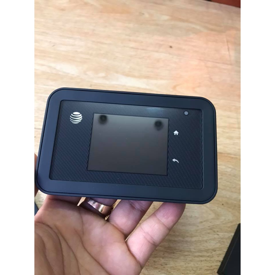 Bộ phát Wifi 4G Netgear 815S Chính Hãng Siêu Bền Bỉ Pin Cao likenew