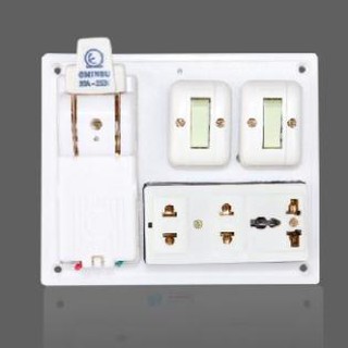 [Chính Hãng] Bảng điện ba ổ 2 công tắc có cầu dao