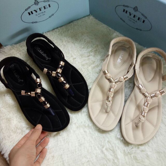 2 giày sandal 160k