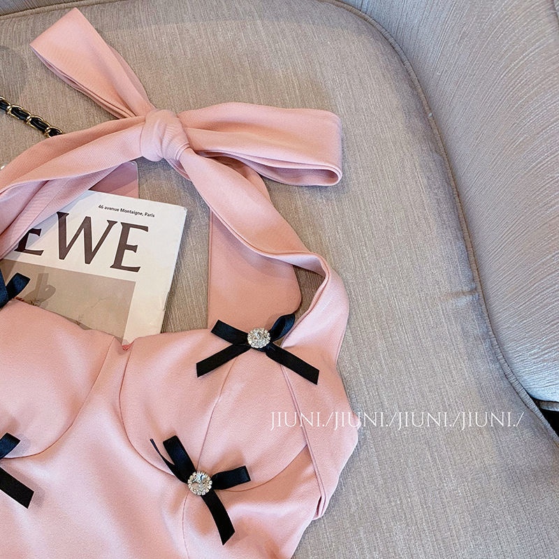 The bow is sweet, spicy, sexy, hanging neck jacket, female high-end French style 2022 new pink summer dress temperament socialite