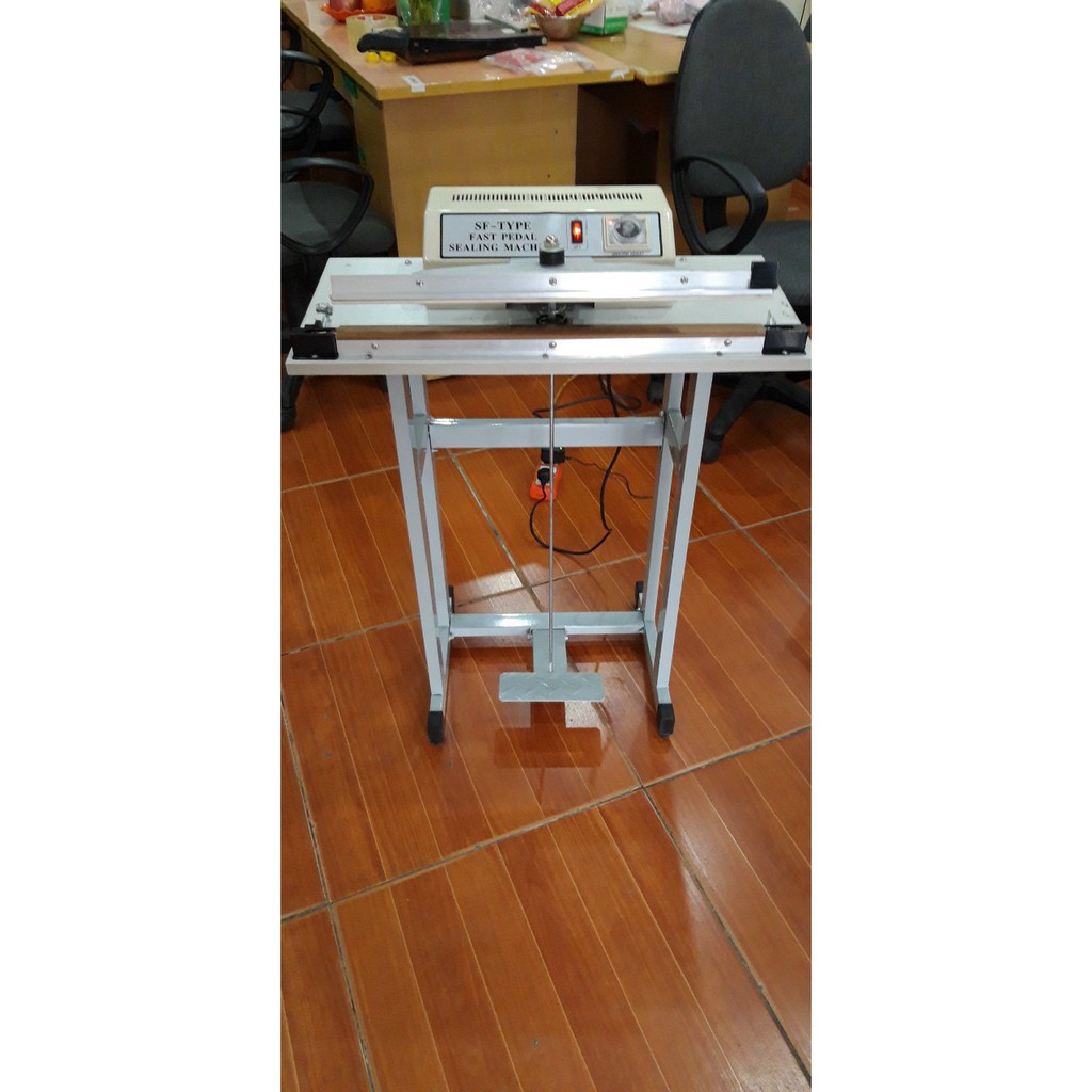 Máy hàn dập chân SF400