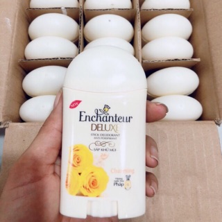 Lăn khử mùi sáp Enchanteur
