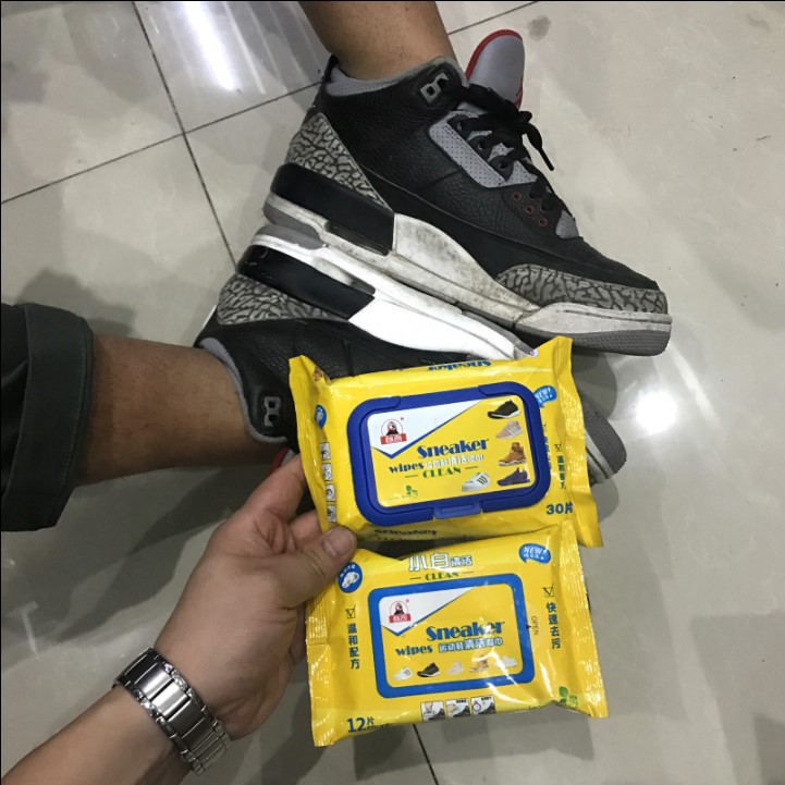 Giấy lau giày sneaker thần thánh