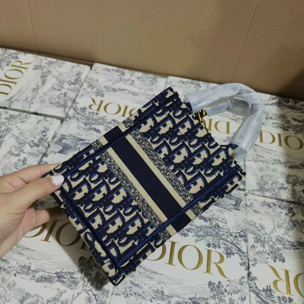 Túi Xách dr Thổ Cẩm Bản Mới Kèm Nơ Full Box Ảnh Thật