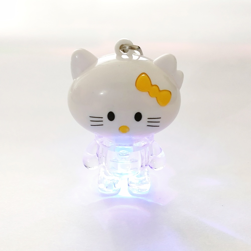 Móc khoá xe chìa khoá trang trí có đèn Picachu Kitty