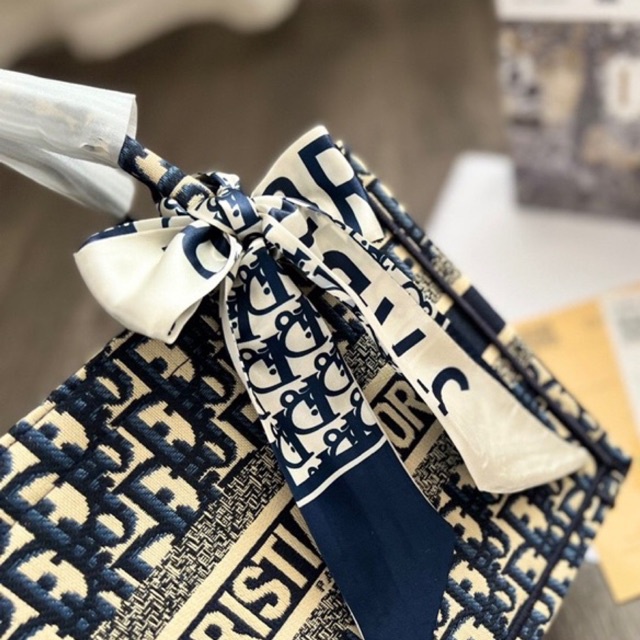 Túi Xách QUẢNG CHÂU CAO CẤP Dior Mini Thêu