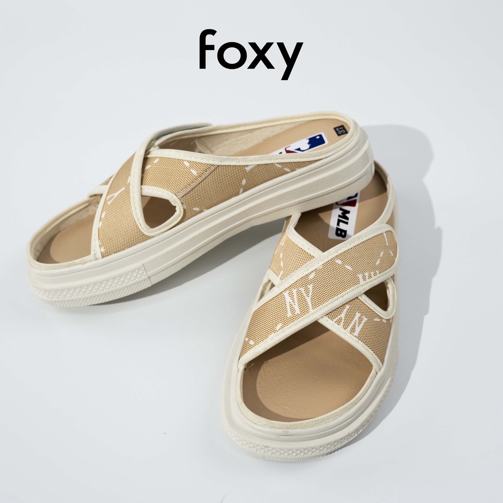Dép Sục Nữ Thể Thao Quai Dán Chéo Hoạ Tiết Chữ N Mẫu Mới Foxy - FOM014