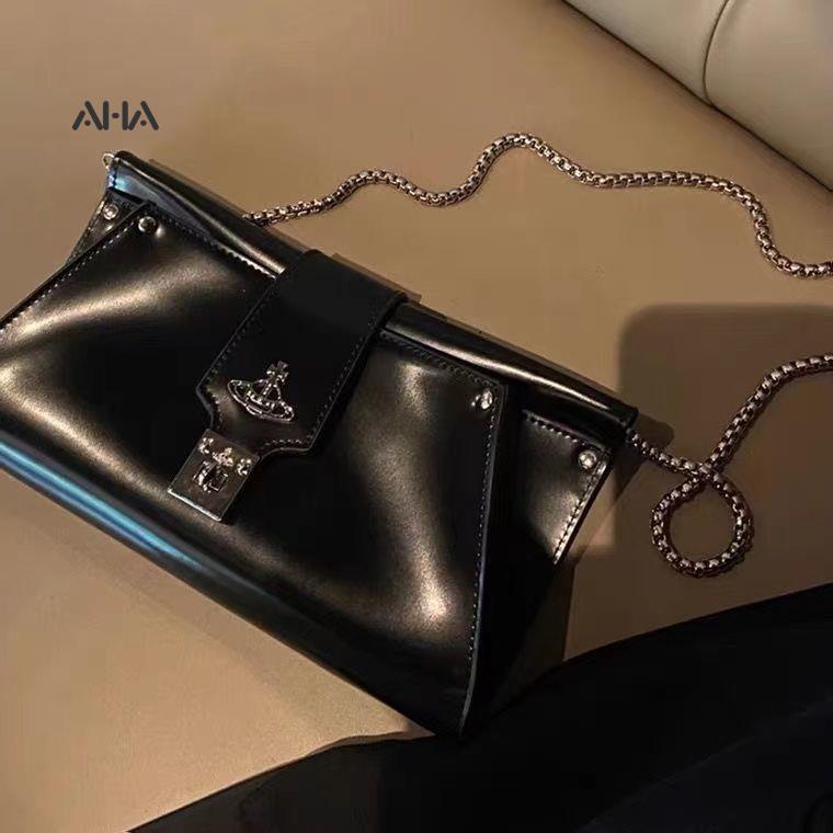 Túi xách AHA official phối dây xích thời trang dành cho nữ