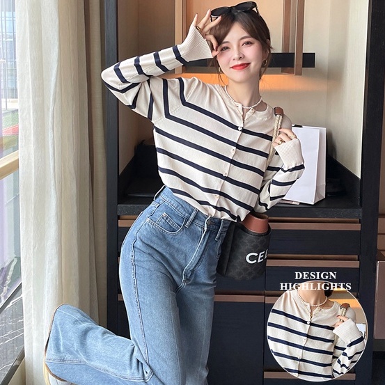 【ZHELIHANGFEI】Áo Len Tay Dài Cổ Chữ V Form Rộng Họa Tiết Kẻ Sọc Hợp Thời Trang