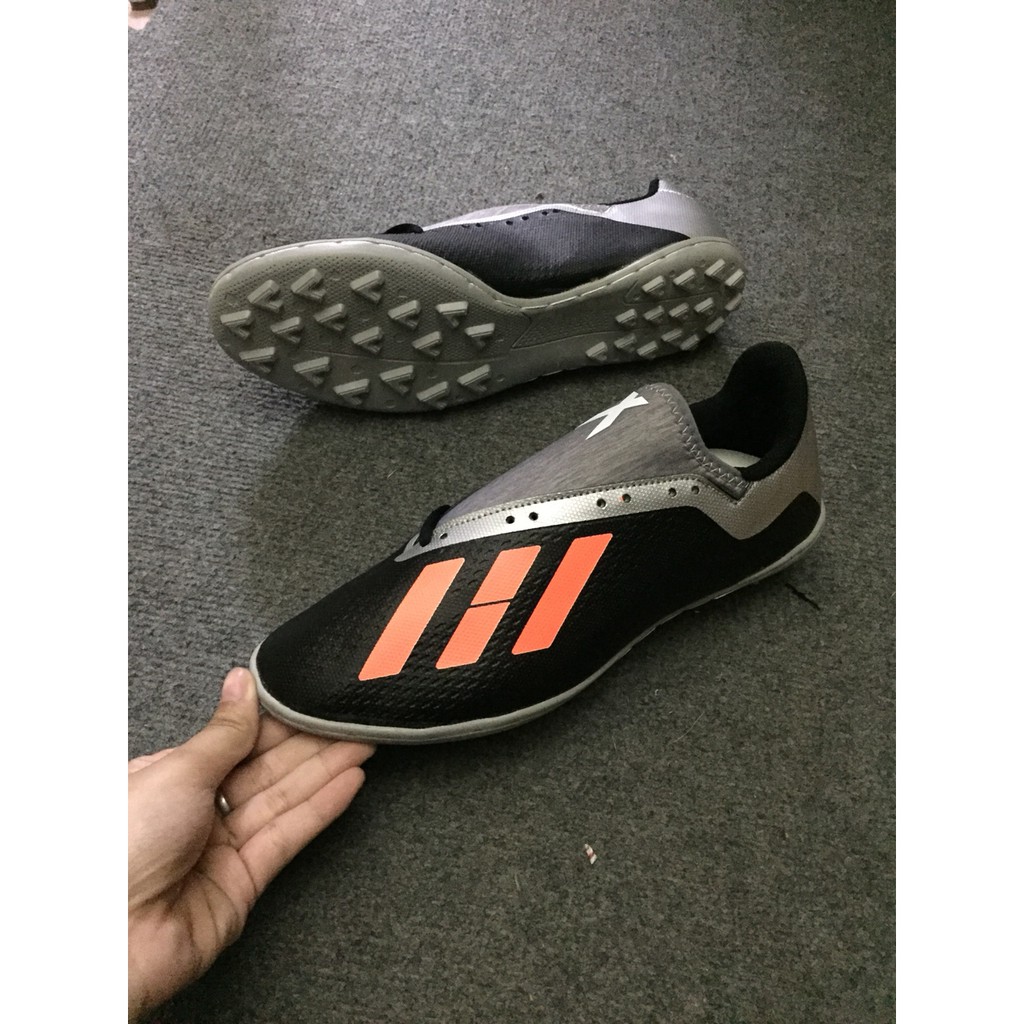 GIÀY ĐÁ BÓNG X18 SÂN CỎ NHÂN TẠO - ĐẾ CAO SU- KHÂU ĐÊ TOÀN BỘ- TẶNG KÈM TẤT