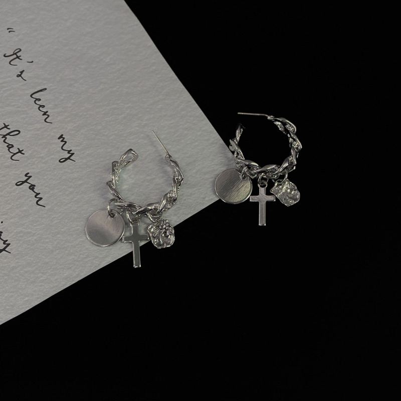 Hoa Tai Dáng Dài Hình Thánh Giá Thời Trang Cho Nữ