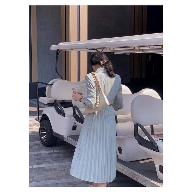 SIÊU PHẨM CẬP BẾN! !CE nhanh tay nhé ạ, hàng thủ công e về , ưng cực kì luôn ! Hot thì k PHẢI BÀN!