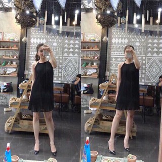 Đầm yếm xếp ly