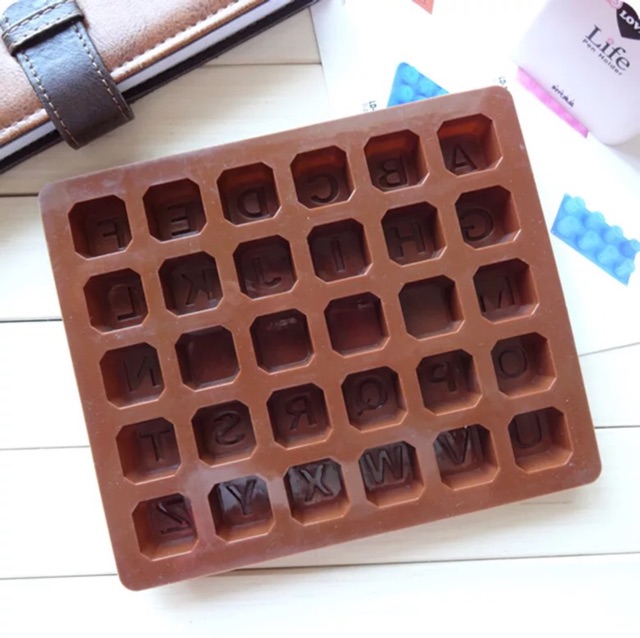 Khuôn silicon Đổ thạch viên bảng chứ cái Mã 1HK05J